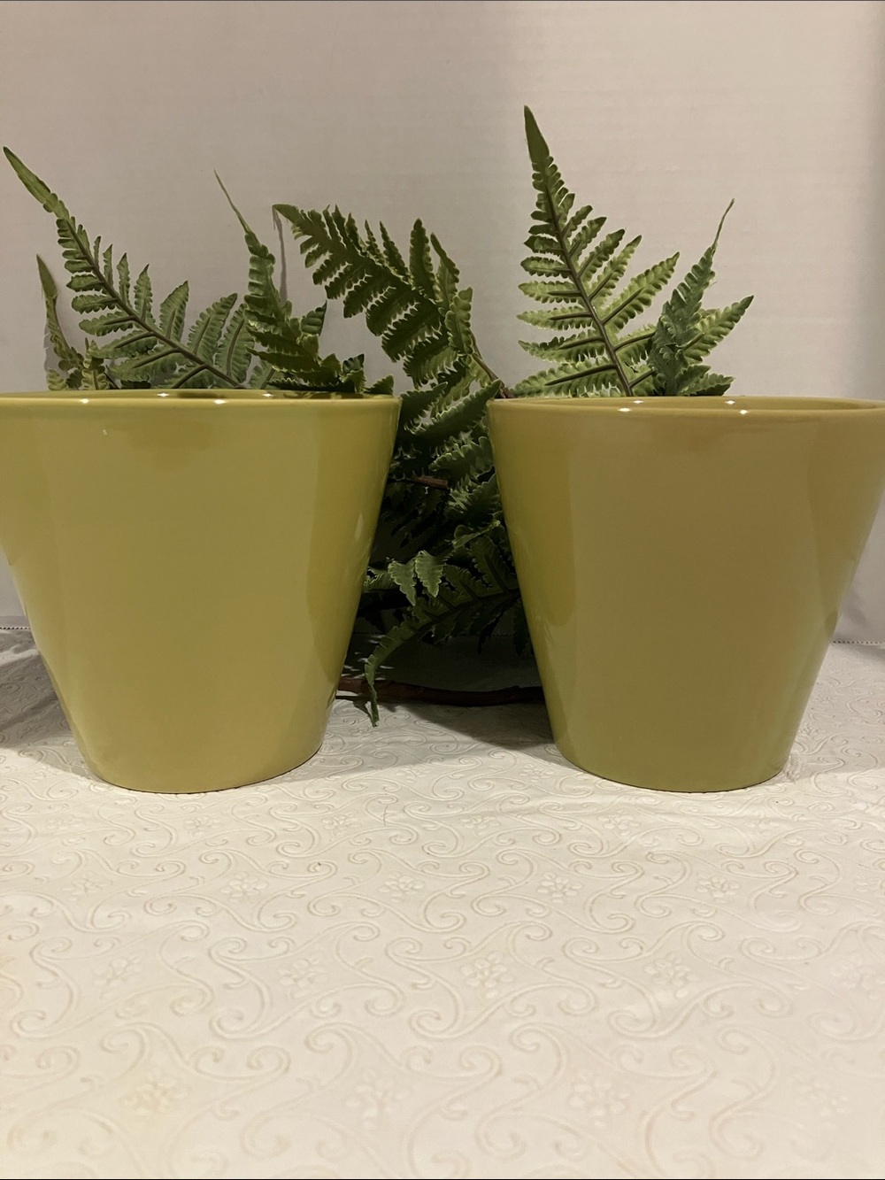 Glossy Green Ceramic Vase Pair - Modern Home Accent
